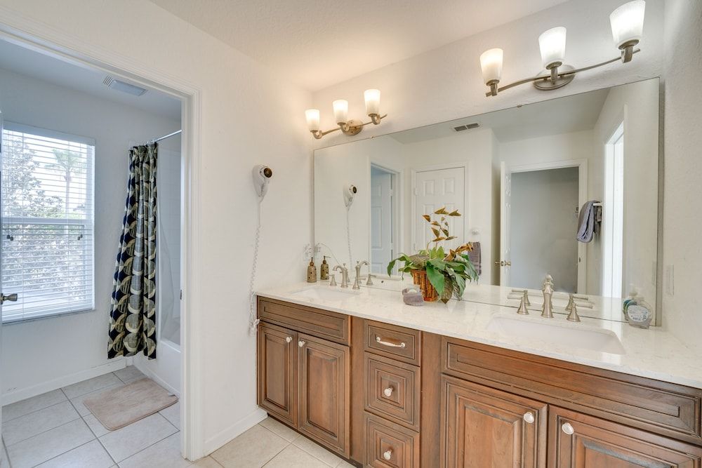 undefined Spacious Home in Gated Resort, 2 Mi to Disney! 2