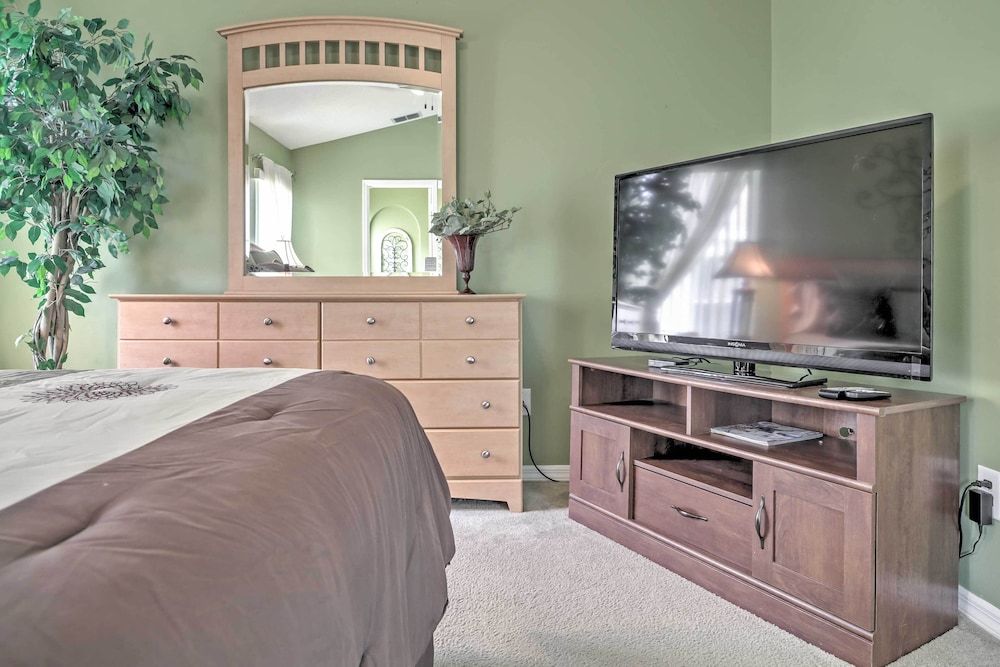 undefined Beautiful Kissimmee Home - 5 Mi to Disney World! 7