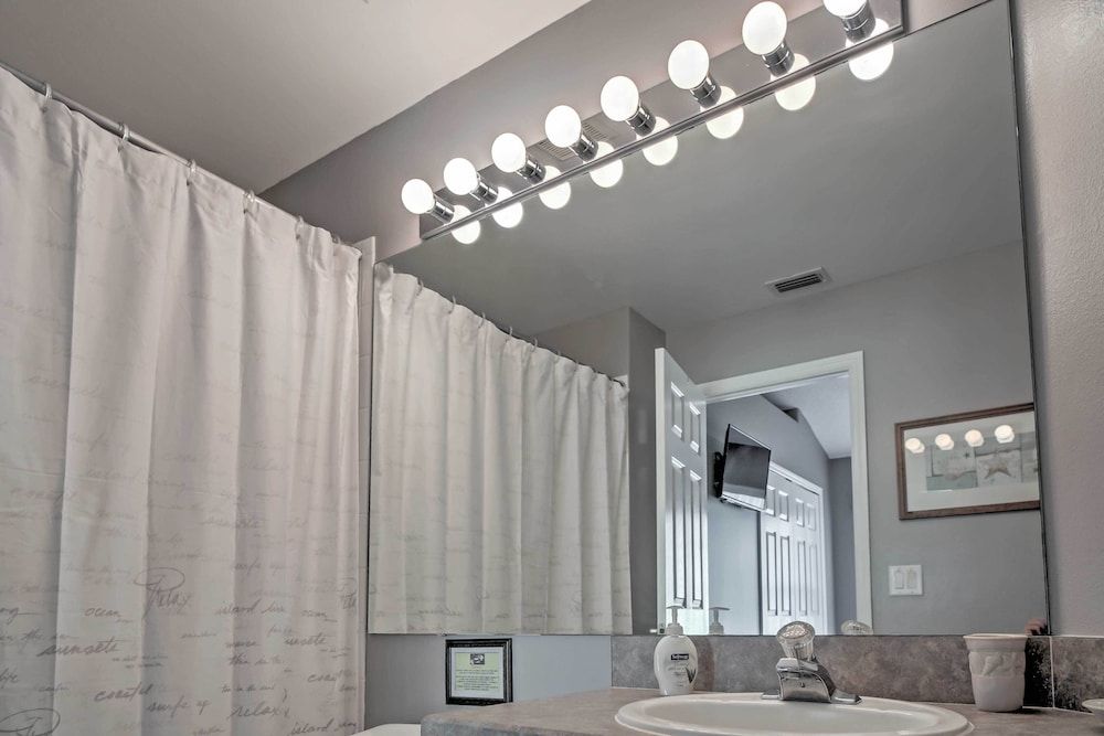 undefined Beautiful Kissimmee Home - 5 Mi to Disney World! 4