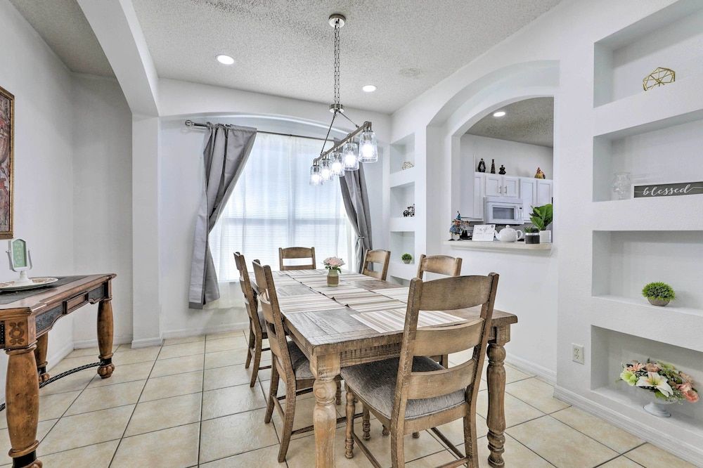 undefined Kissimmee Home w/ Pool < 9 Mi to Disney World! 3