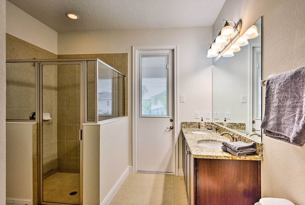 Kissimmee Oasis w/ Patio ~ 5 Mi to Disney! House (Multiple Bedrooms) 19