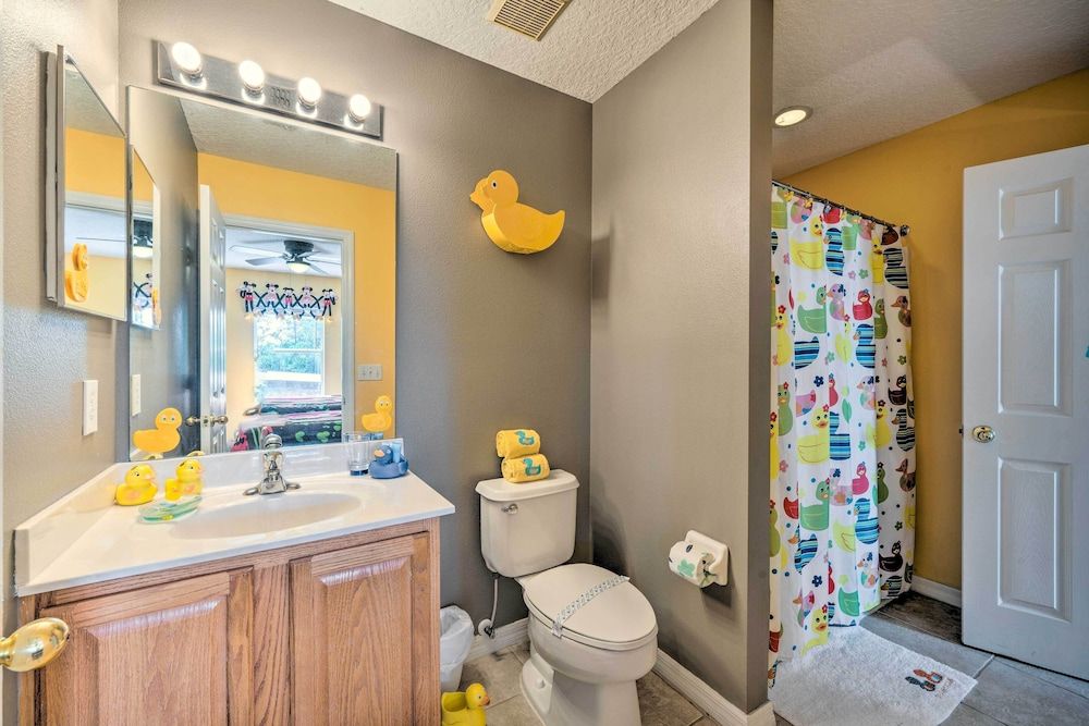 Spacious Kissimmee Family Home w/ Game Room & Pool House (Multiple Bedrooms) 22