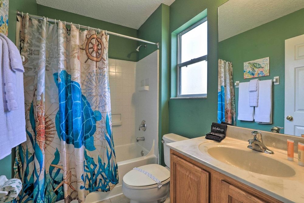 Spacious Kissimmee Family Home w/ Game Room & Pool House (Multiple Bedrooms) 21