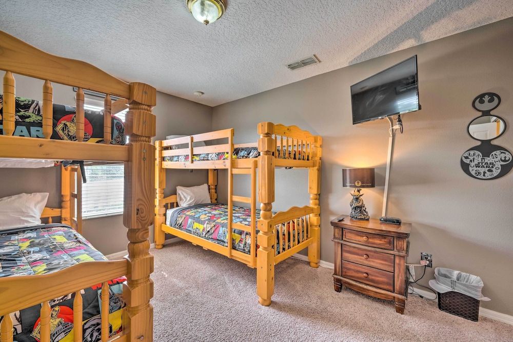 undefined Spacious Kissimmee Family Home w/ Game Room & Pool 6