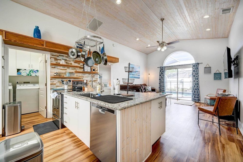 undefined Kissimmee Retreat w/ Private Basketball Court! 9