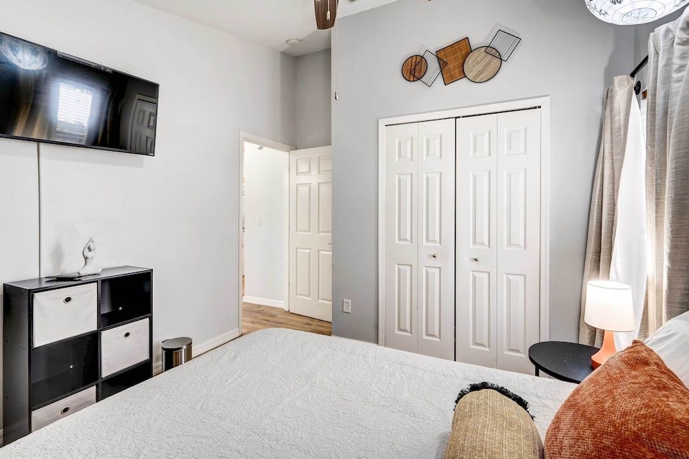 undefined Kissimmee Retreat w/ Private Basketball Court! 5