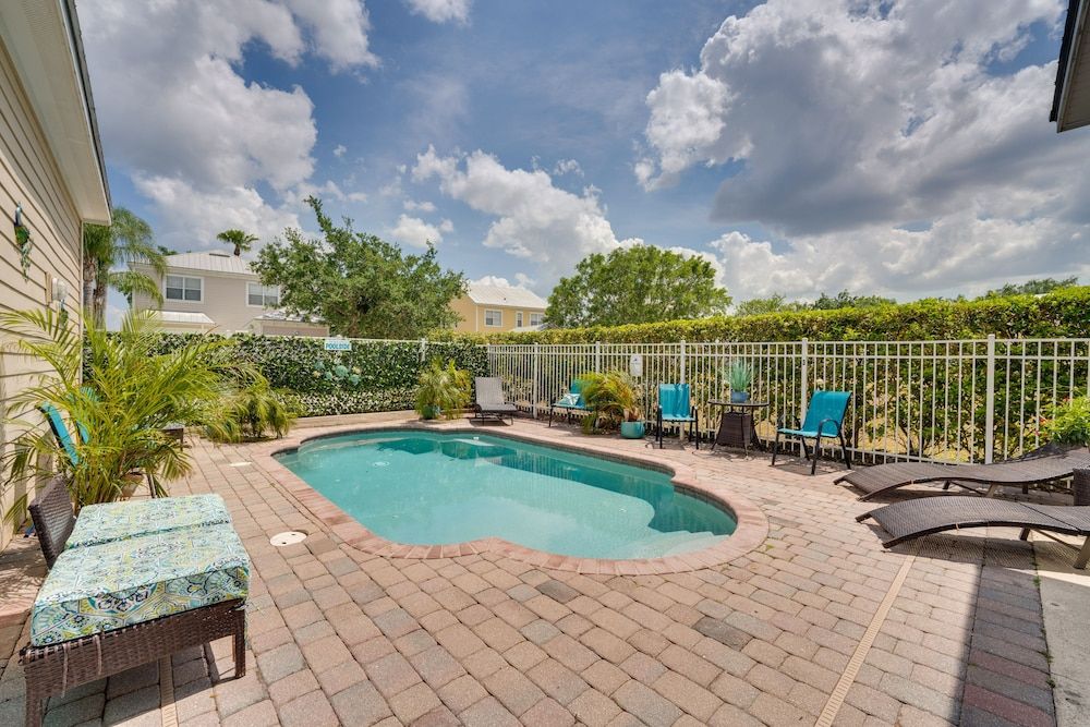 undefined Lakefront Reunion Home w/ Pool: 6 Mi to Disney! 4