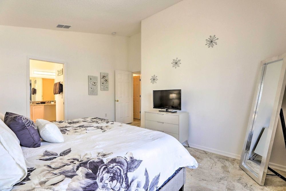 undefined Kissimmee Home w/ Pool ~ 8 Mi to Disney World 2