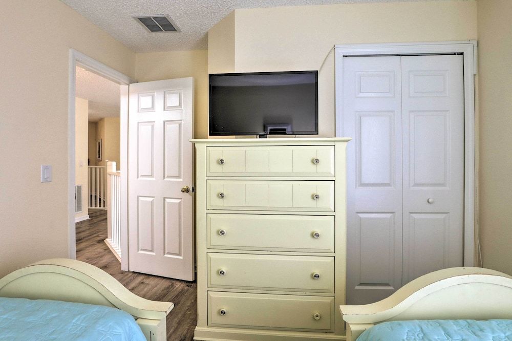 undefined Emerald Island Resort Home < 5 Mi to Disney World! 6