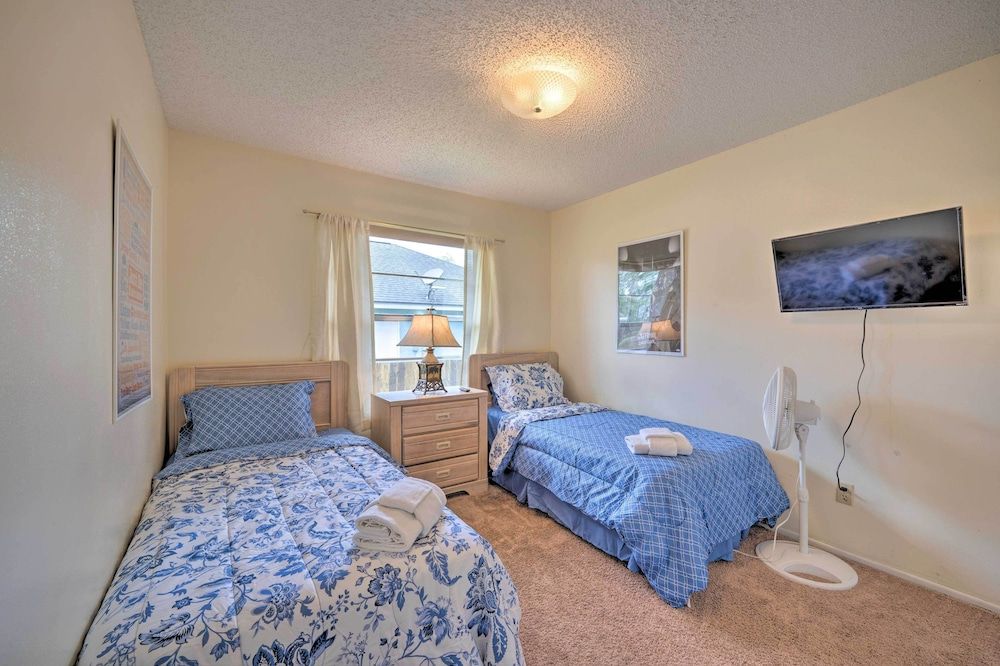 undefined Kissimmee Home w/ Pool & Game Room, 5 Mi to Parks! 8