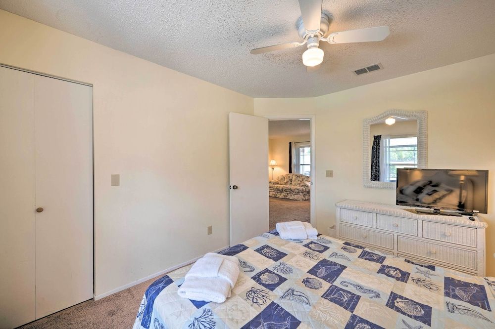 undefined Kissimmee Home w/ Pool & Game Room, 5 Mi to Parks! 4