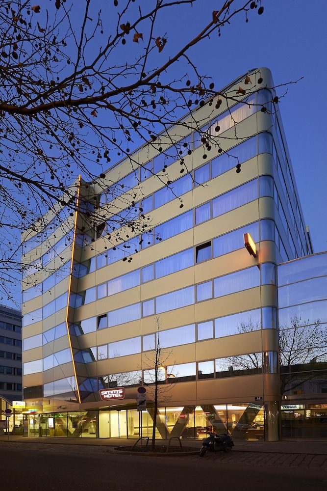 undefined Simm’s Hotel – the cityhotel next to Metro U3 8