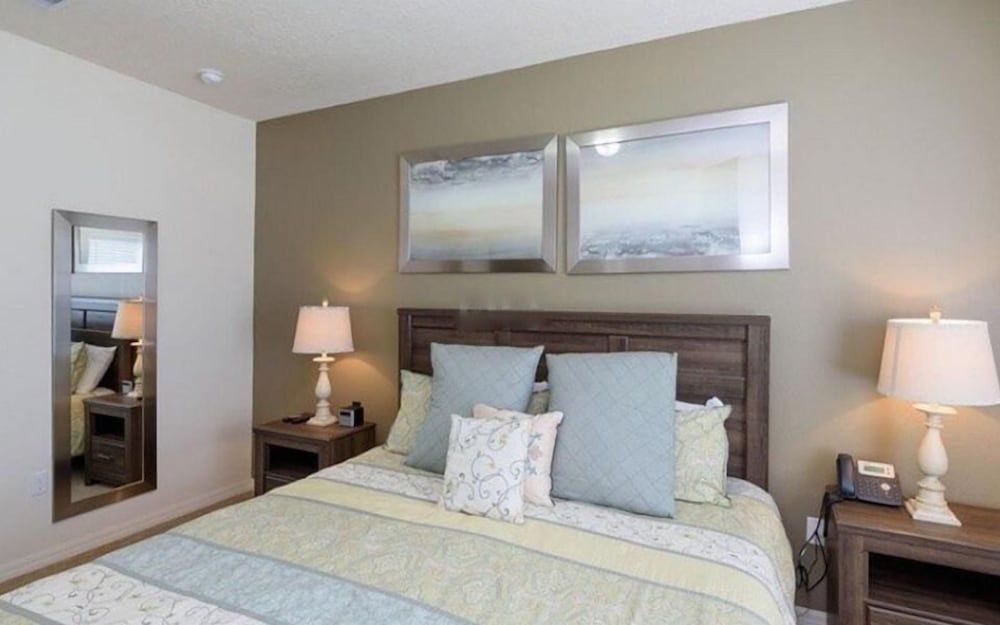 Villa Beatriz - Lucaya Village House, Multiple Beds (Villa Beatriz - Lucaya Village) 3