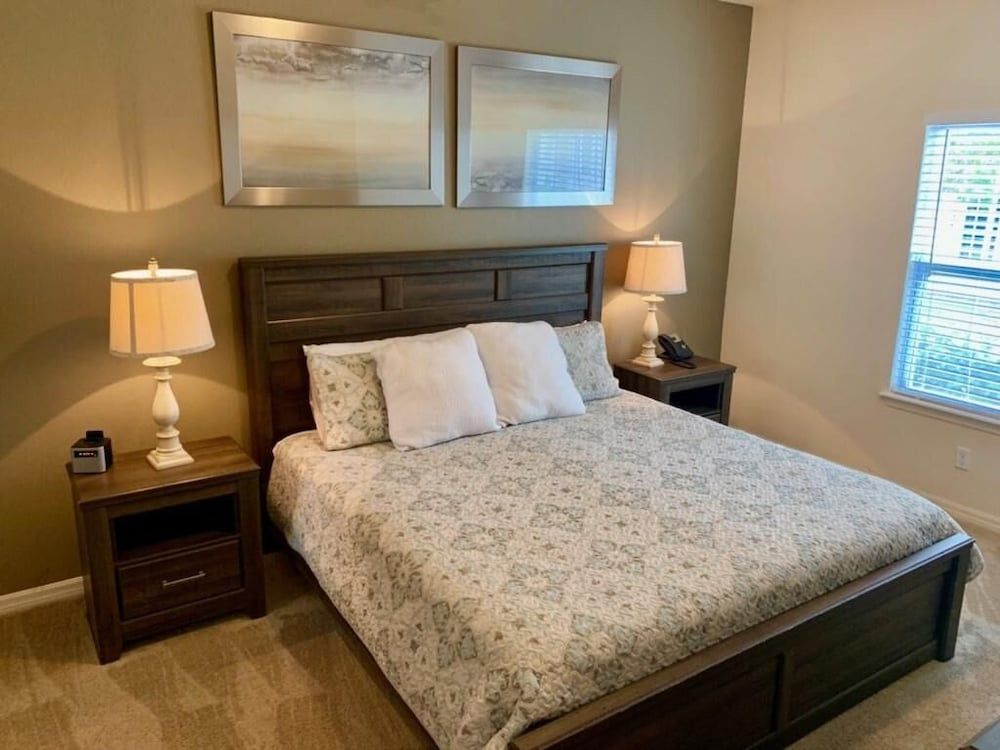 Villa Beatriz - Lucaya Village House, Multiple Beds (Villa Beatriz - Lucaya Village) 12