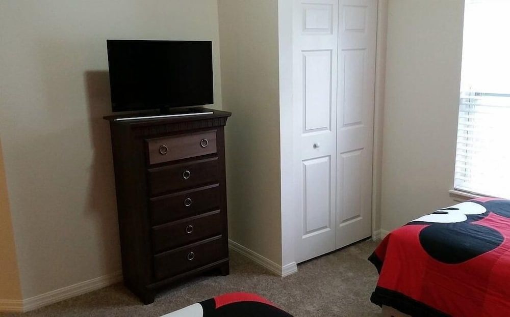 Villa Beatriz - Lucaya Village House, Multiple Beds (Villa Beatriz - Lucaya Village) 20