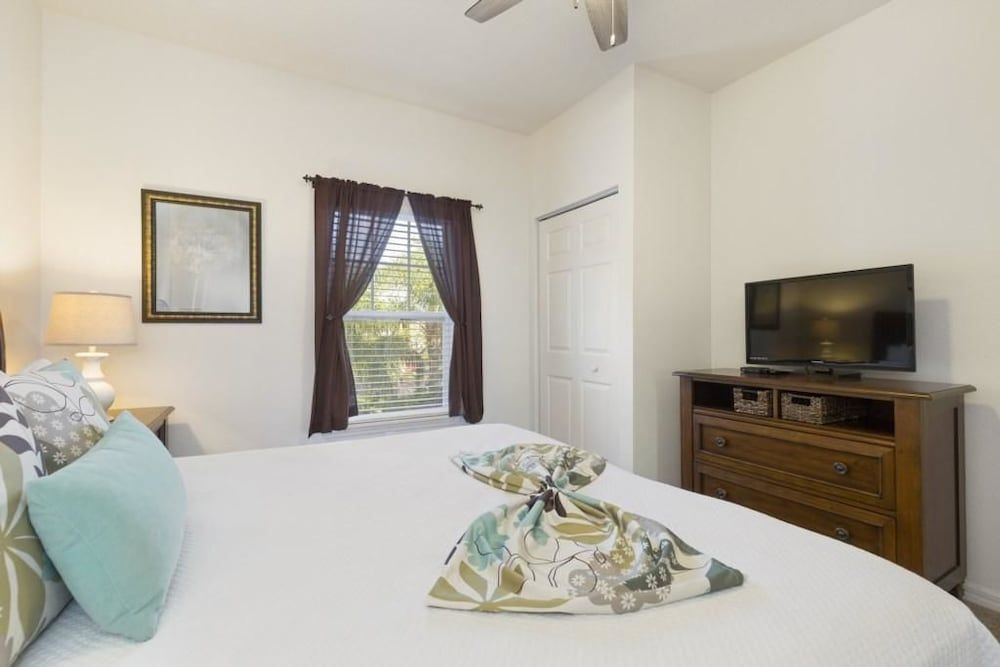 undefined Villa CVX- Lucaya Village 9