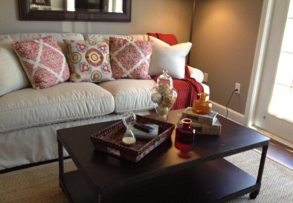 Villa Kaluh - Lucaya Village Apartment 10