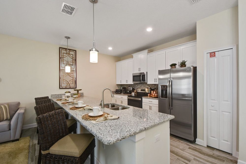 undefined Charming Vacation Townhome with Pool CG1576 10