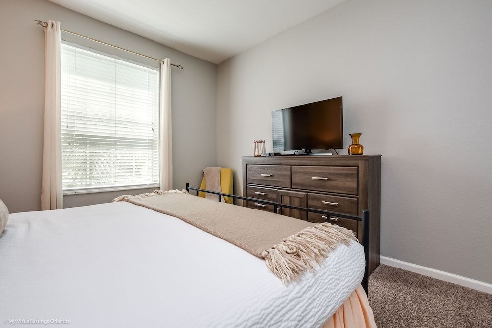 Lakeview Gardens Apartment (3 Bedrooms) 2