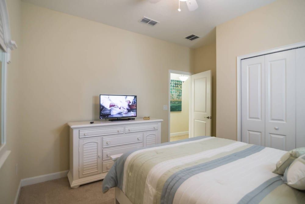 Storey Lake by PRP Apartment (4882 Storey Lake) 15