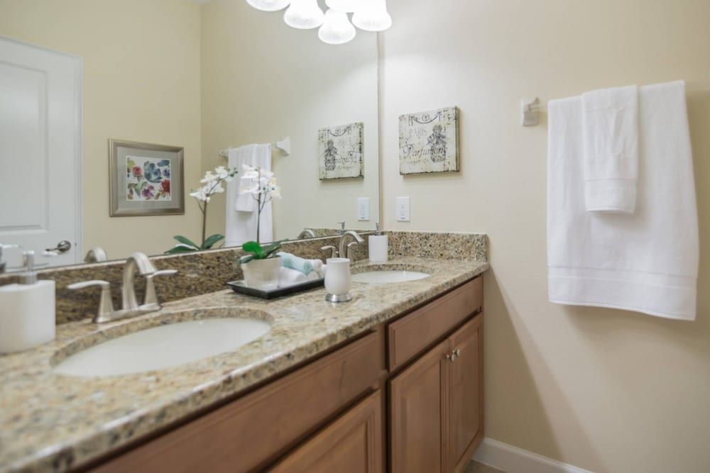 Storey Lake by PRP Apartment (4882 Storey Lake) 12