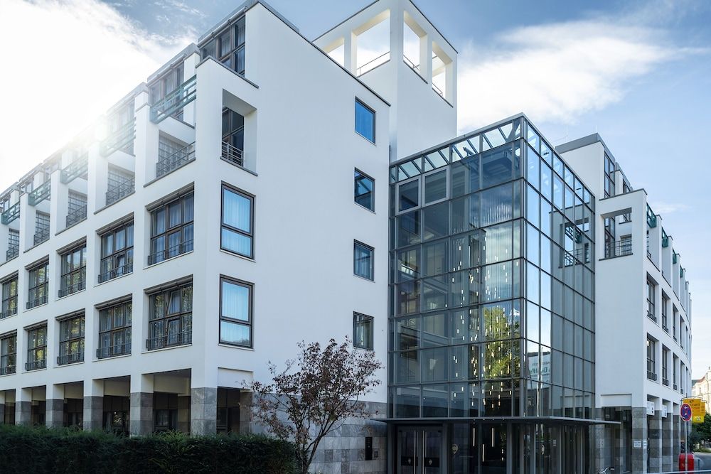 undefined Clipper Boardinghouse – Hamburg-Michel 8