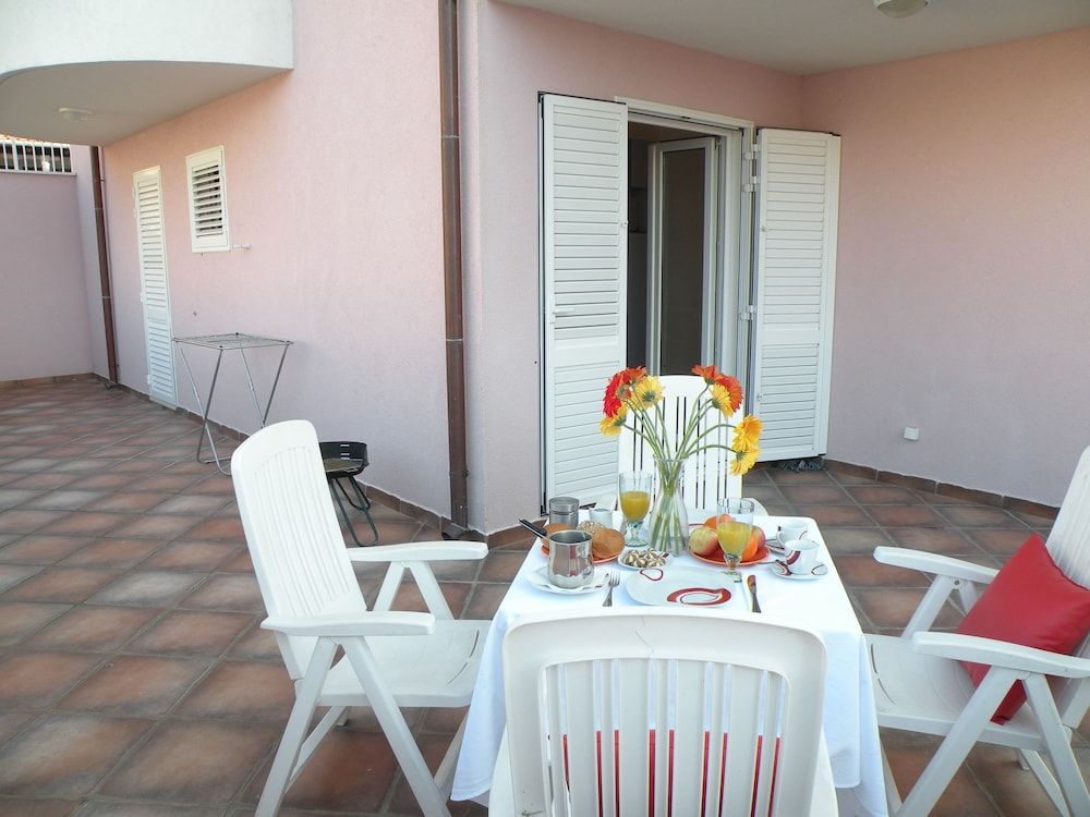 undefined Villa Rosa 5