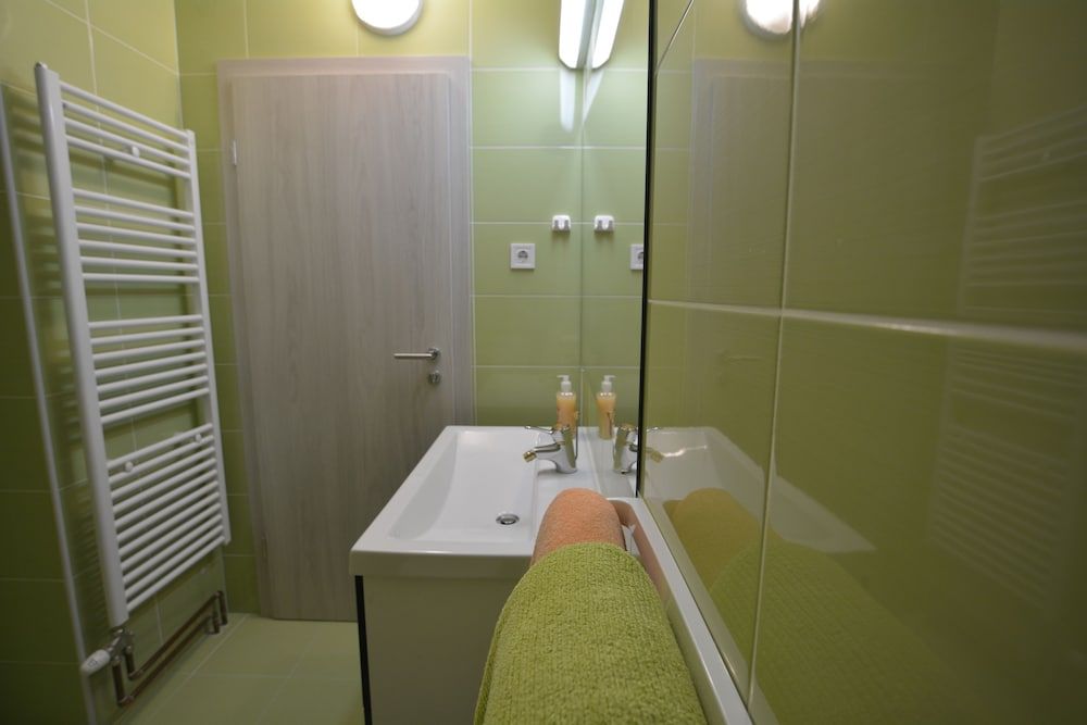 Villa Rosa Premium Apartment, 4 Bedrooms, Terrace, Sea View 14