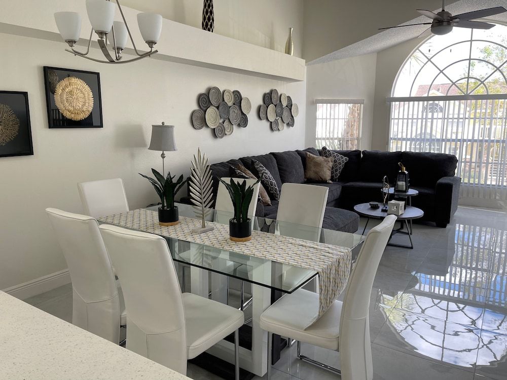 undefined ELEGANT & LUXURY APARTMENT CLOSE DISNEY 4