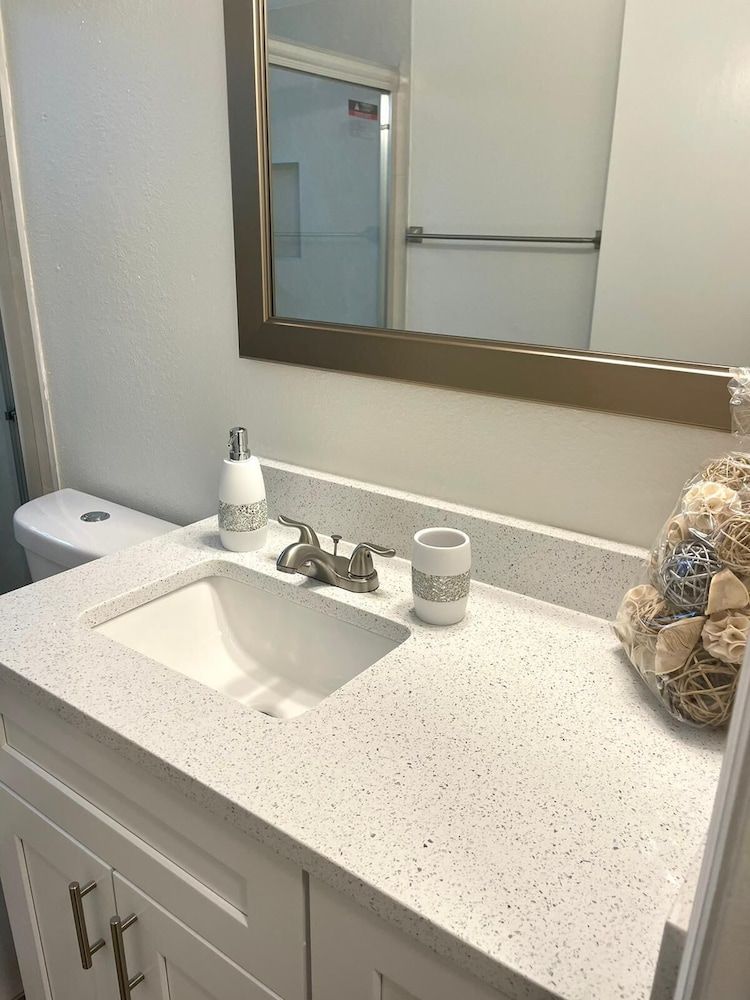 Three Bedroom Apartment #5 -- 5003 LBC -- Vusa Three Bedroom Condo Apartment Apartment, Multiple Beds, Pool Access 22