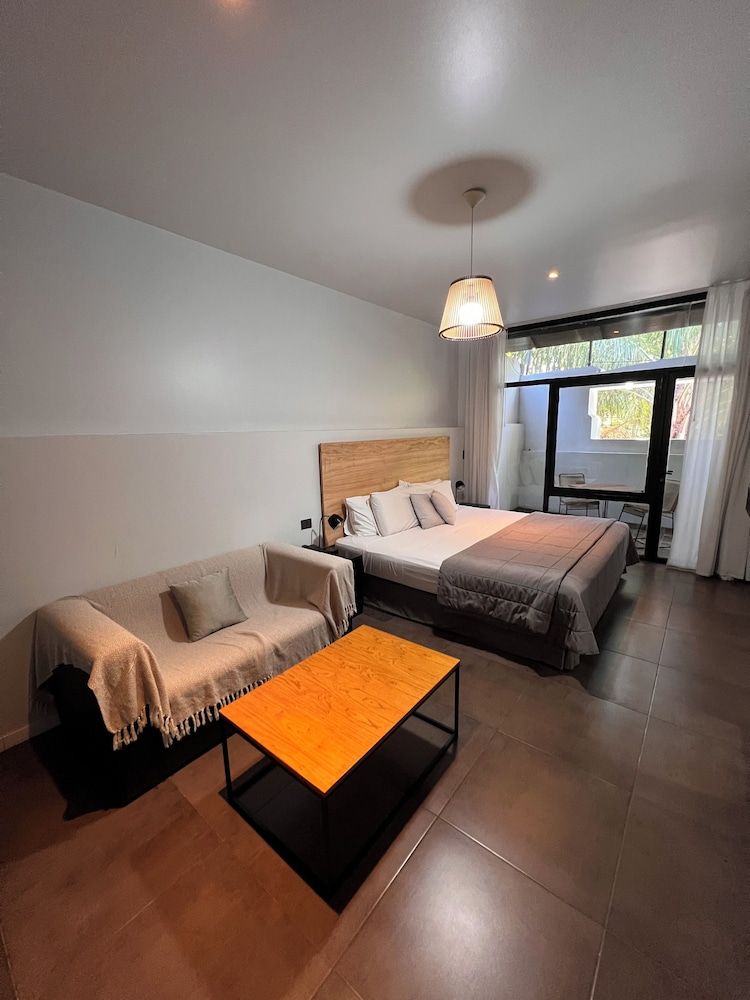 Studio Suite, Balcony