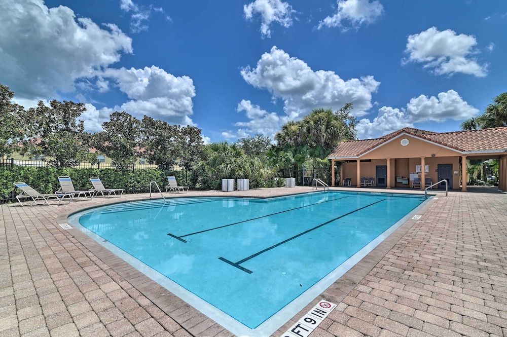 undefined Renovated Kissimmee Townhome: 5 Mi to Disney! 6