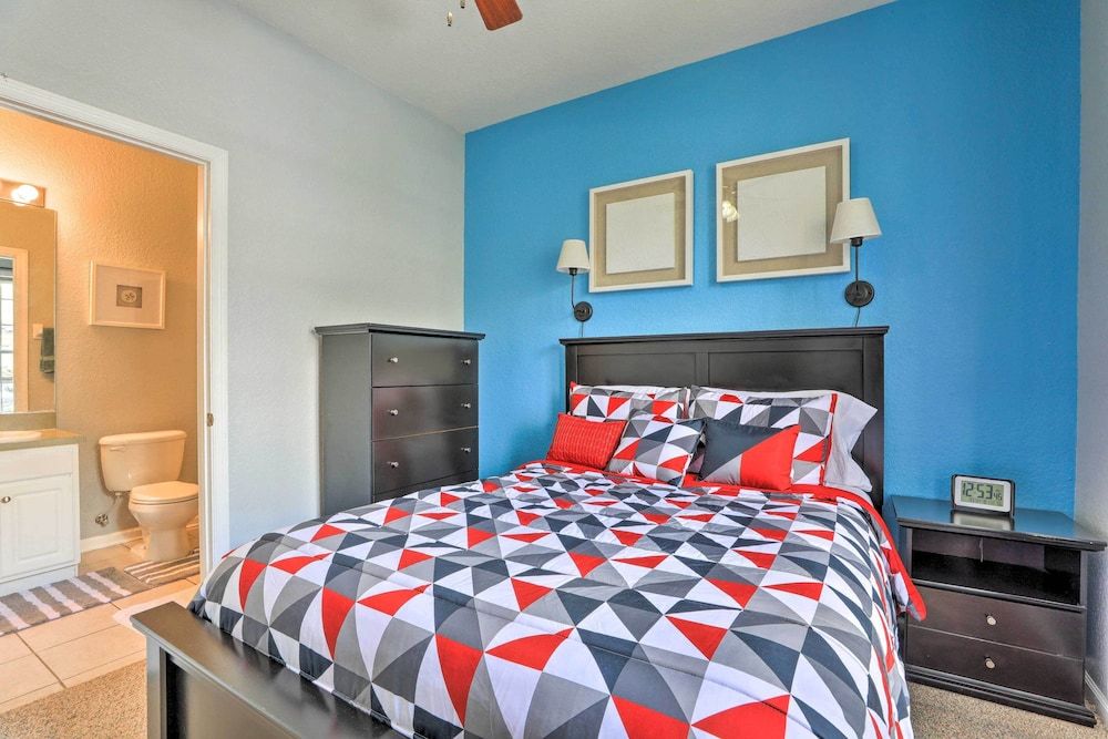 undefined Resort Townhome w/ Splash Pool ~ 7 Mi to Disney! 9