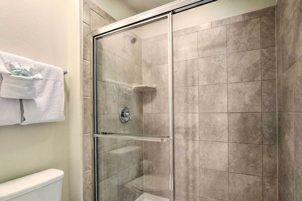 undefined Kissimmee Vacation Rental ~ 7 Mi to Disney! 8