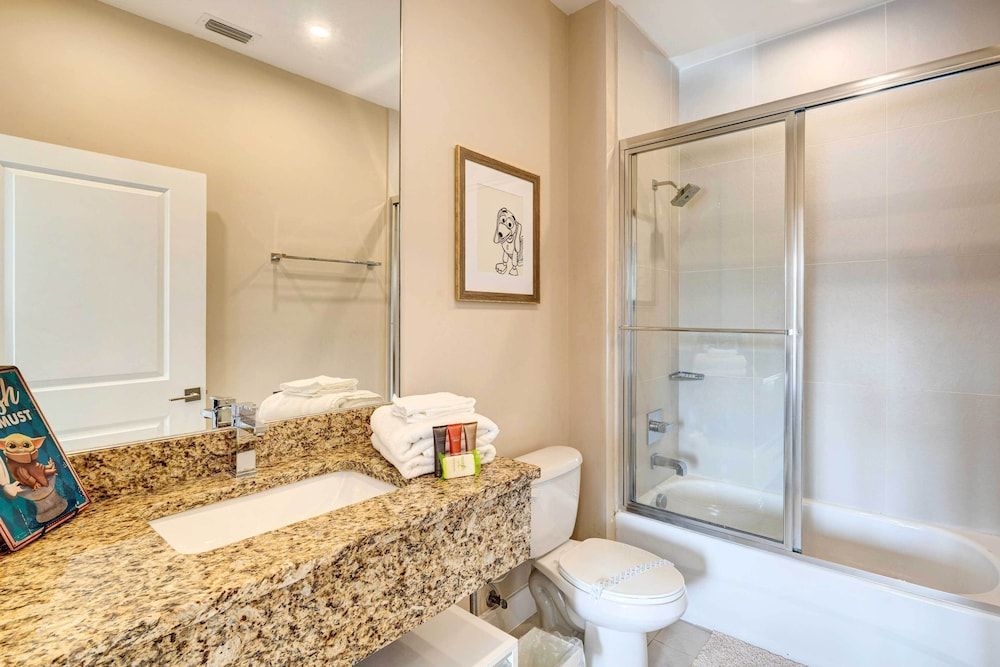 undefined Modern Townhome w/ Patio & Grill < 2 Mi to Disney! 4