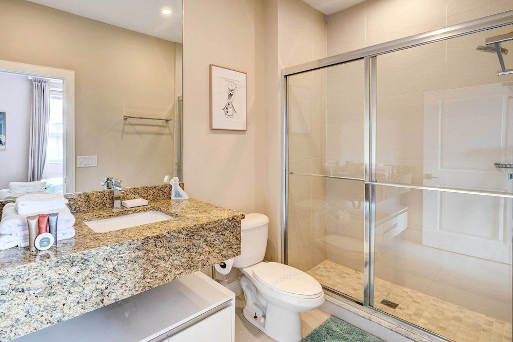 undefined Modern Townhome w/ Patio & Grill < 2 Mi to Disney! 8