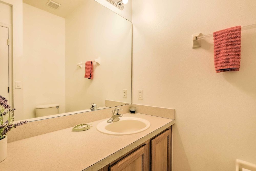 Resort Townhome w/ Private Pool ~ 5 Mi to Disney! Apartment (3 Bedrooms) 14