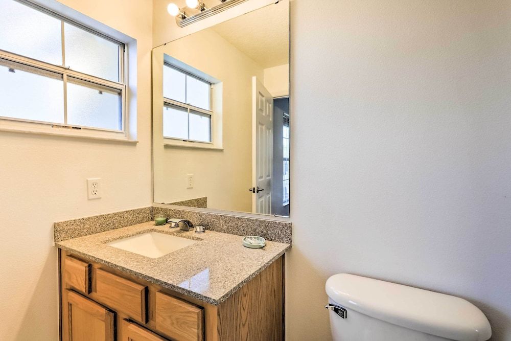 Resort Townhome w/ Private Pool ~ 5 Mi to Disney! Apartment (3 Bedrooms) 13