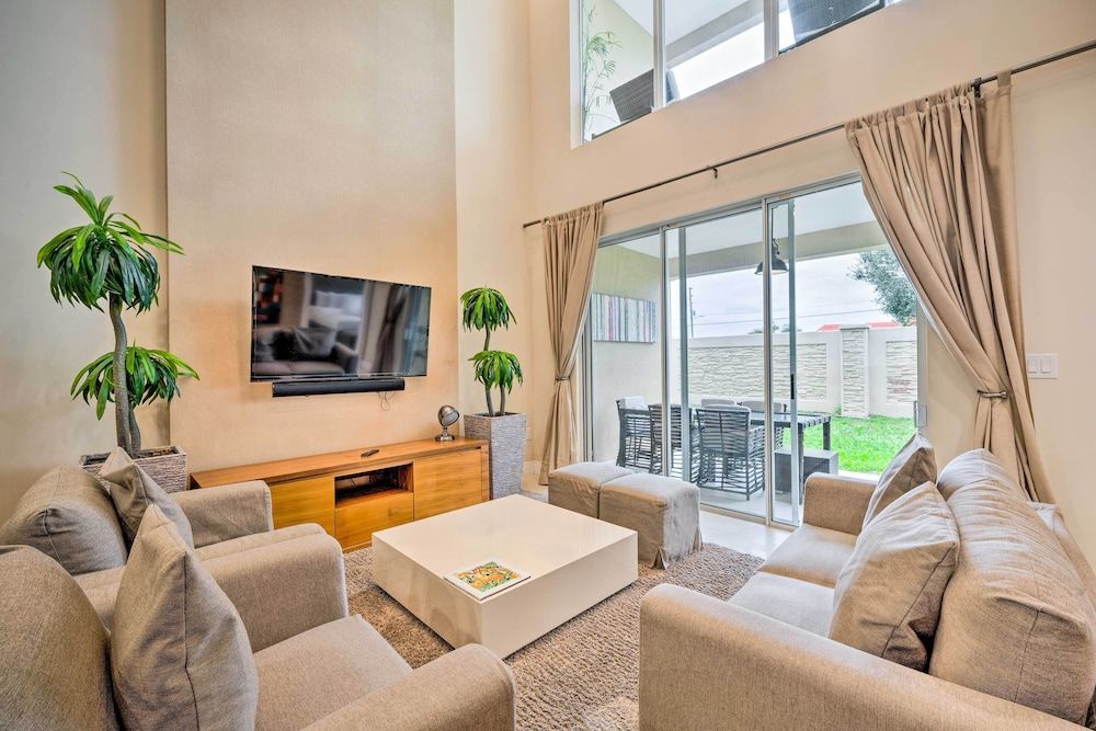 undefined Kissimmee Townhome < 2 Mi to Disney World!