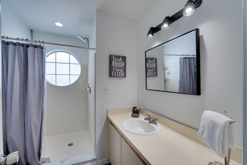 Kissimmee Abode w/ Community Pool & Hot Tub! Apartment (2 Bedrooms) 14