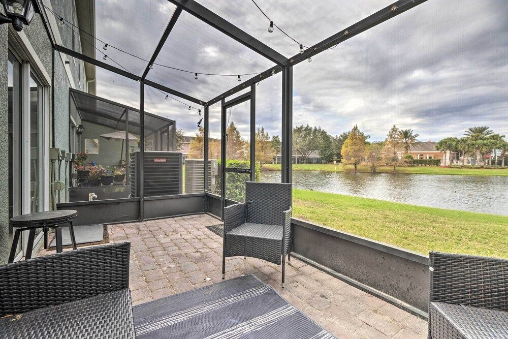 undefined Townhome w/ Water Views ~ 7 Mi to Disney! 8