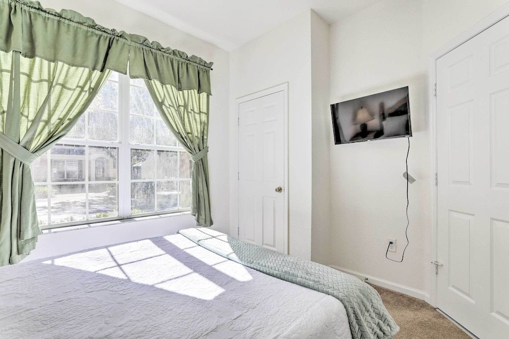 undefined Kissimmee Resort Townhome w/ Private Cocktail Pool 10