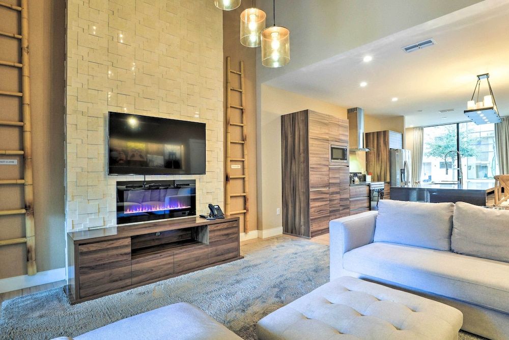 undefined Magic Villas Townhome ~ 5 Miles to Disney Parks!