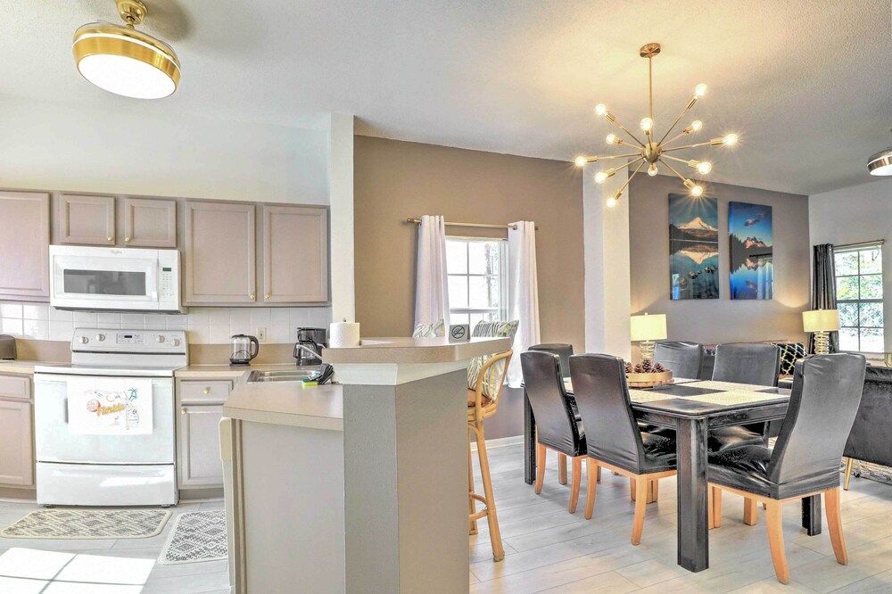 undefined Bright Kissimmee Retreat: Resort Pool Access! 5