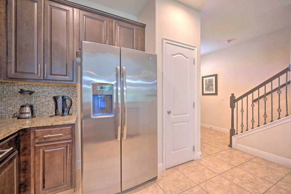 Davenport Home w/ Yard, Near Golf & Shopping! Apartment (3 Bedrooms) 12