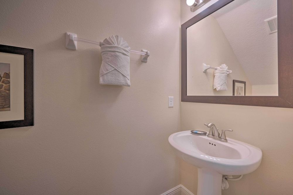 Davenport Home w/ Yard, Near Golf & Shopping! Apartment (3 Bedrooms) 15