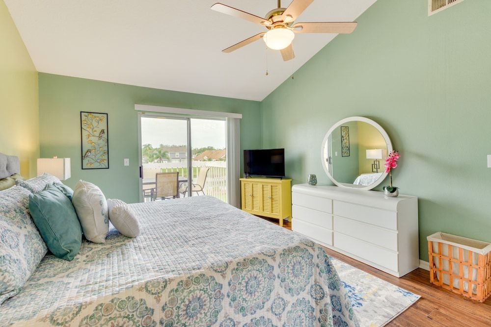 undefined Kissimmee Condo w/ Private Porch < 7 Mi to Disney! 8