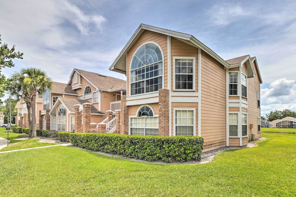 undefined Kissimmee Condo w/ Private Porch < 7 Mi to Disney!