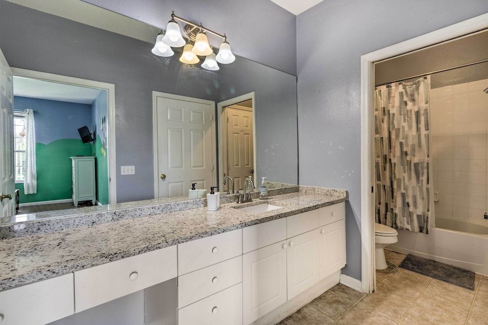 Cozy Kissimmee Condo ~ 6 Mi to Disney World! Apartment (3 Bedrooms) 8