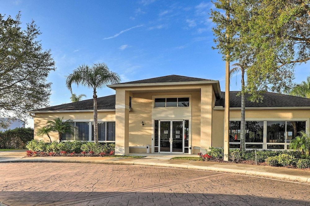 undefined Sun Lake Condo w/ Resort Perks - 5 Mi to Disney! 6